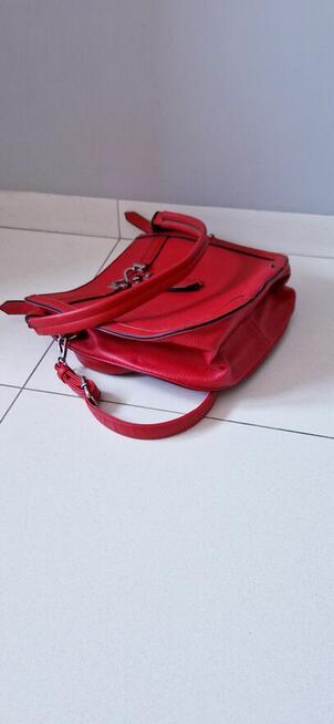 Duża damska torebka do ręki i na ramię