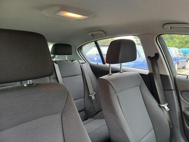 Sprzedam BMW seria 1,118d,rok 2010.Cena 15 300