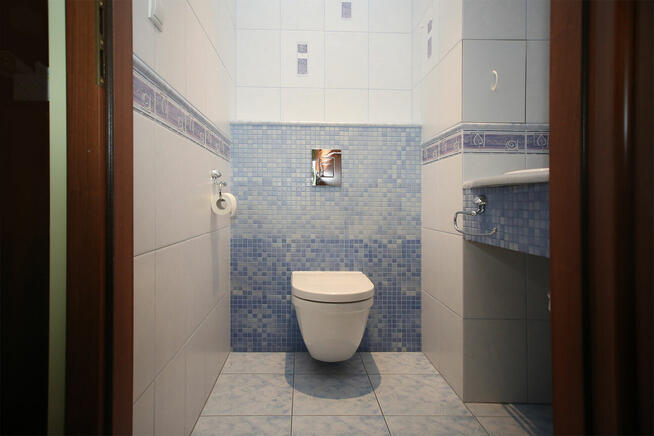 Przestronne Mieszkanie w Spokojnej Okolicy