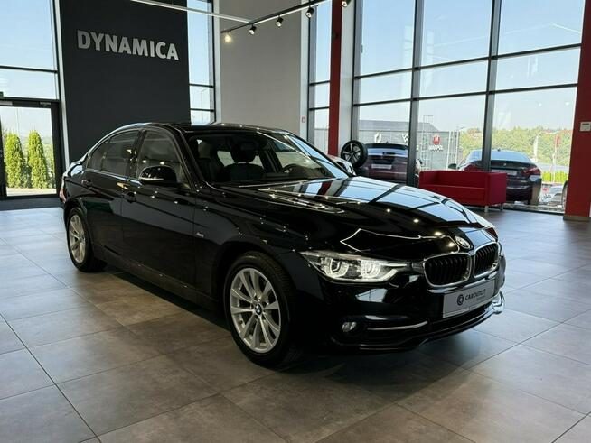 BMW 318 i Sportline 1.5 136KM automat 2017 r., salon PL, f-a VAT, serwisowane