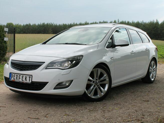 Opel Astra J 2.0 CDTI 160 KM Xenon SKÓRA Szyber WEBASTO Nav Tempomat NOWY Rozrząd