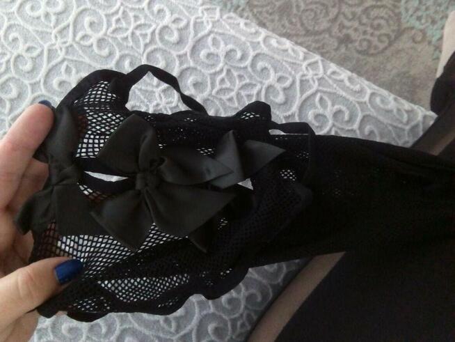 Seksowne bodystocking z kokardą