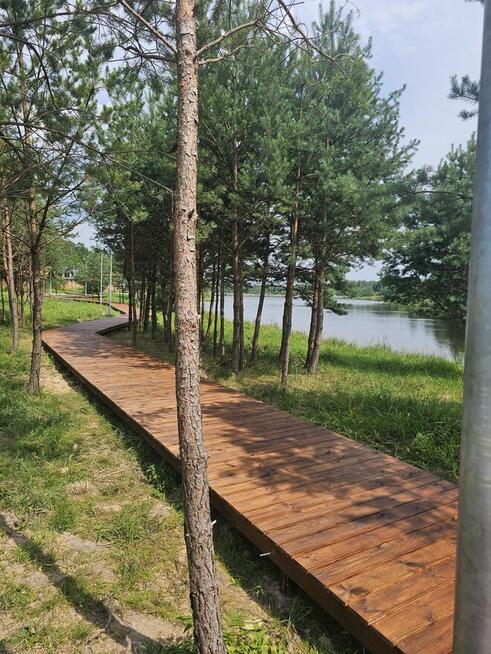 Wbijanie pali budowa pomostów, kładek, kafar