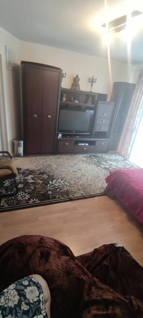 Duży pokój z balkonem i łożem w Ząbkach