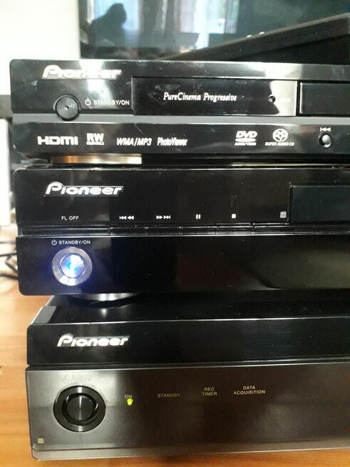 TV pionieer Elite 43+Multimedia.