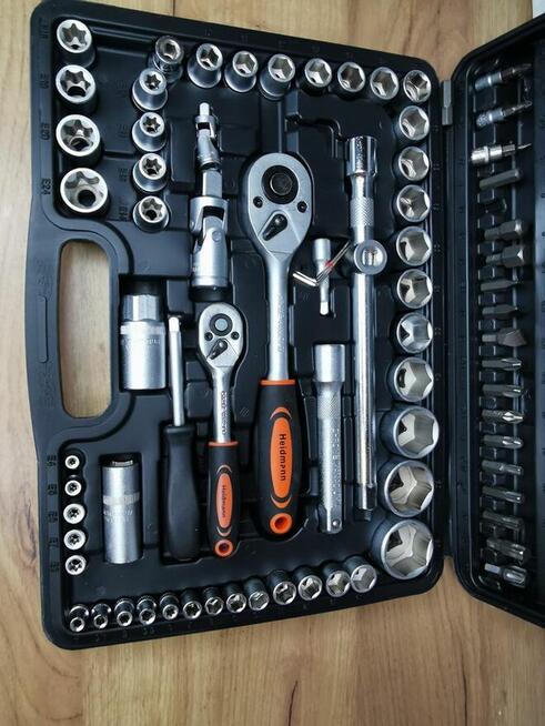 Duży zestaw kluczy nasadowych, bitów.108el. nowy
