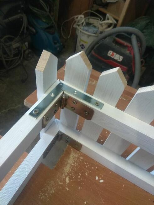 Płotki okienne.Płotki drewniane zaokienne .Płotki na parapet