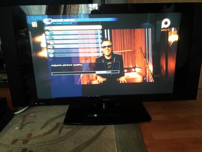 TV pionieer Elite 43+Multimedia.