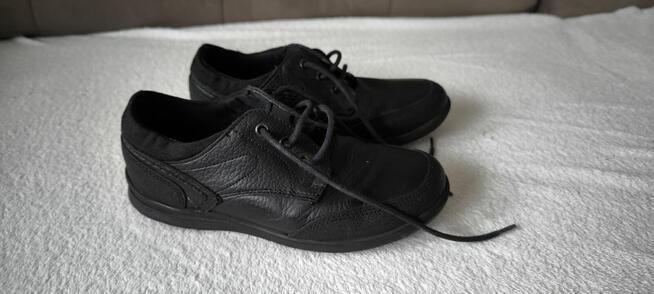 Sprzedam buty Next chłopięce czarne rozmiar 33.5.