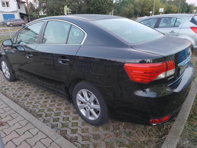 Toyota Avensis sedan 2.0 D4D SOL