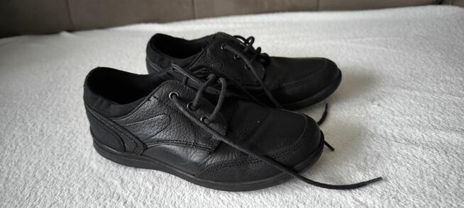 Sprzedam buty Next chłopięce czarne rozmiar 33.5.