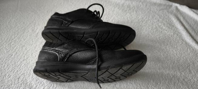 Sprzedam buty Next chłopięce czarne rozmiar 33.5.