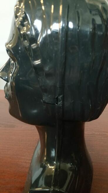 Ekspozytor głowa czarna, stojąca, bardzo lekka-wydmuszka