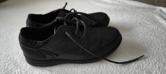 Sprzedam buty Next chłopięce czarne rozmiar 33.5.