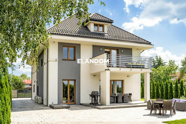 Twój Wymarzony i Nowoczesny Dom w Sercu Natury!