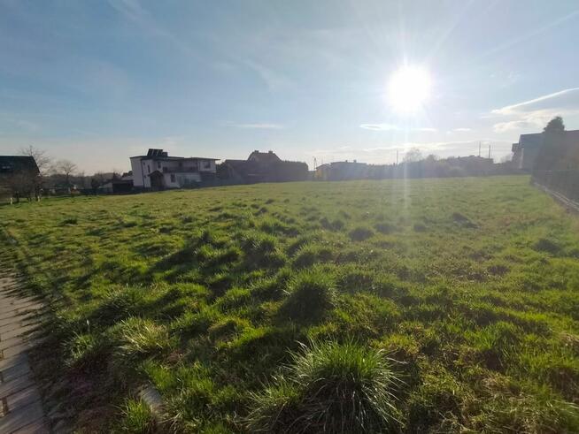 Sprzedam działkę budowlaną w Radlinie-Głożynach