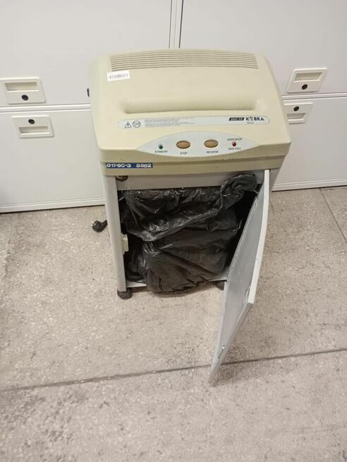 Niszczarka do papieru niszczarki do biur urzędów szkół KOBRA