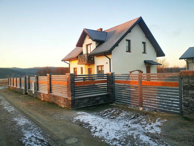 Nowoczesne ogrodzenia z aluminium ALUBRAM