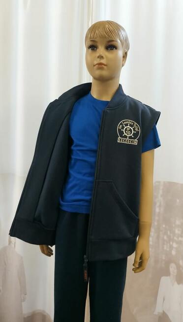 Kamizelka, bezrękawnik szkolny do SP 10 w Szczecinie r.128