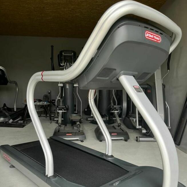 Profesjonalna bieżnia Star Track ETR po pełnej regeneracji