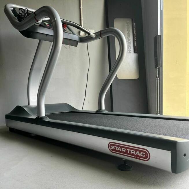 Profesjonalna bieżnia Star Track ETR po pełnej regeneracji