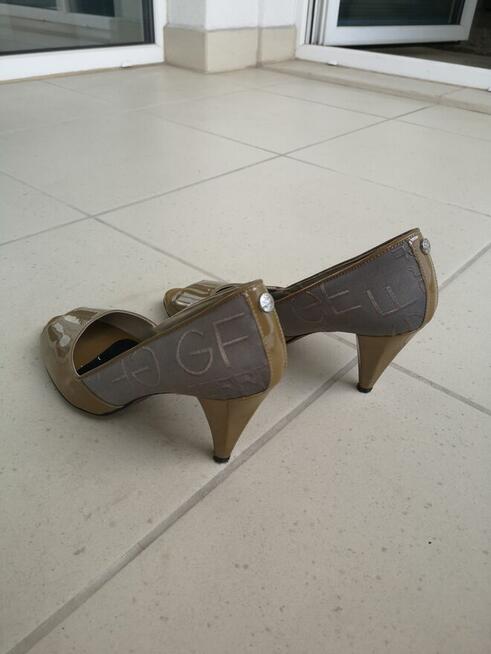 GF FERRE Gianfranco Ferre buty włoskie na szpilce skórzane