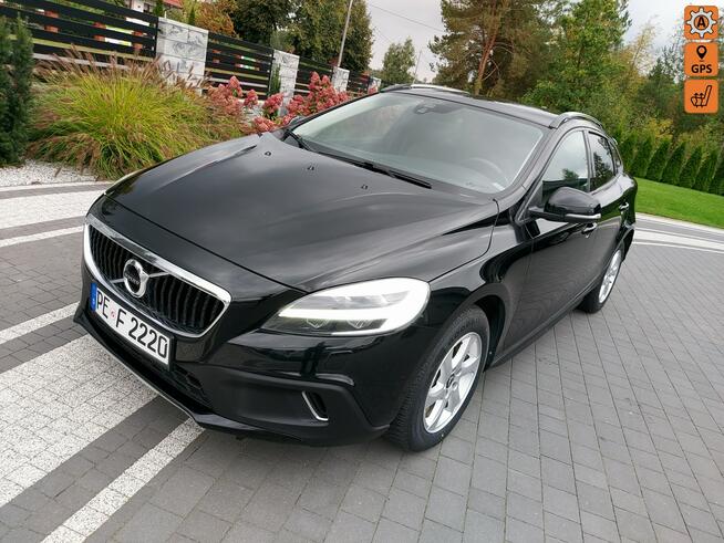 Volvo V40 2.0D3 CROSS CANTRY navi FULL AUTOMAT LED chromy