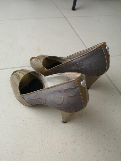 GF FERRE Gianfranco Ferre buty włoskie na szpilce skórzane