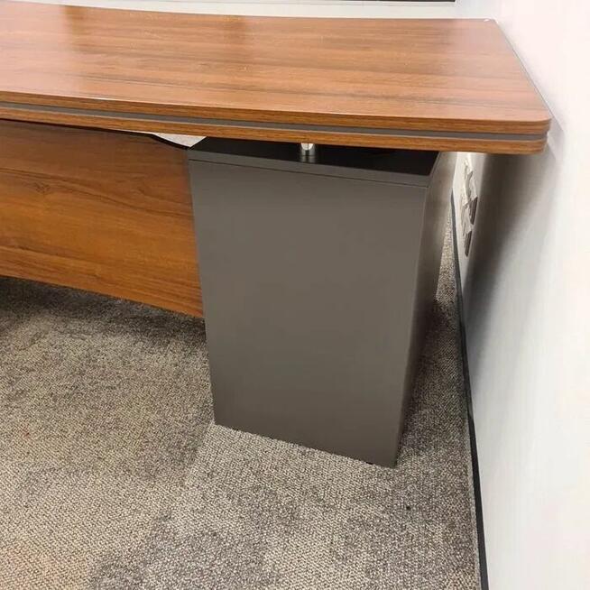 Biurko dyrektorskie Biurko Prezes Manager MARO KONSUL