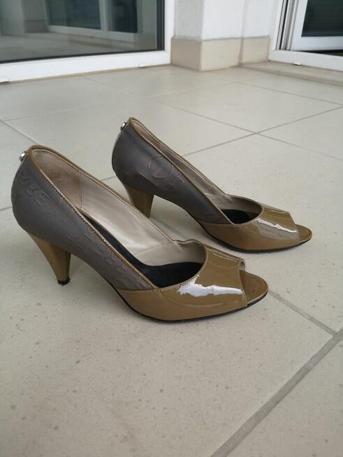 GF FERRE Gianfranco Ferre buty włoskie na szpilce skórzane