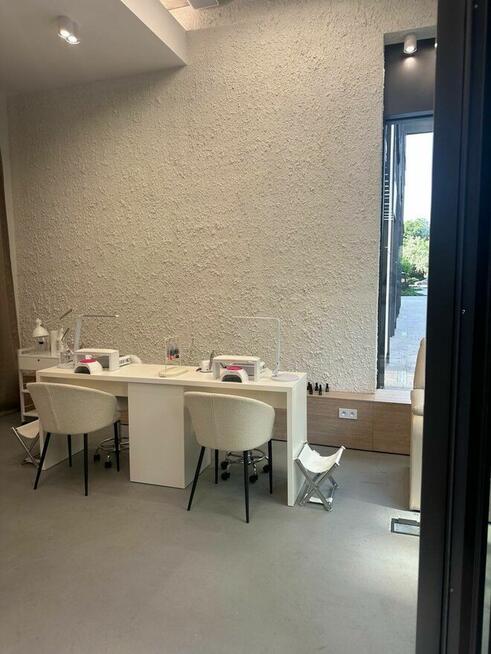 Sprzedam salon fryzjerski