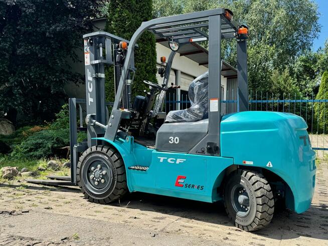 Terenowy Wózek widłowy Nowy 4x4 3,5 Tony 4WD Pełna Kabina