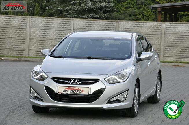 Hyundai i40 1.7CRDi(136KM)**Led*czujniki *podgrzewane fotele *parktronik tył*Alu16