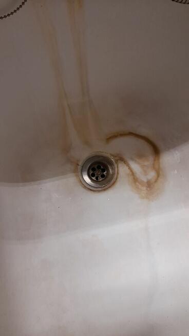 Sprzedam wannę stalową Długość 1700 mm białą nowa