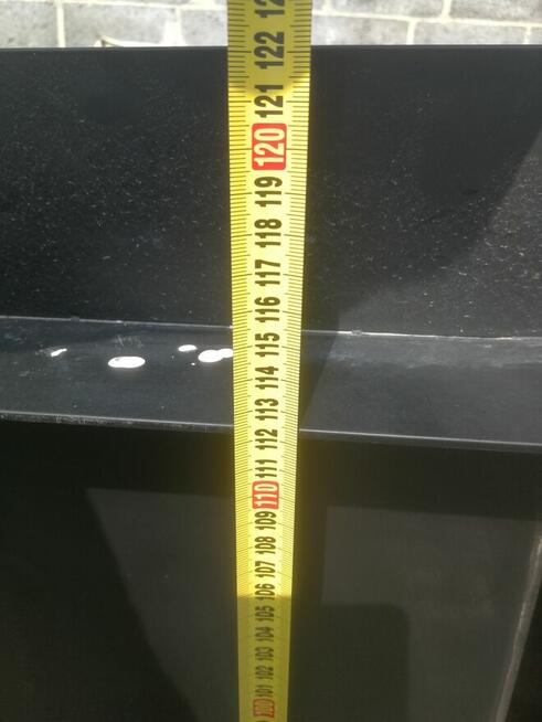 Pojemniki, kontenery, kosze metalowe.