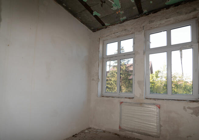 ok 500 m kw na lokale mieszk. siedzibę firmy lub inne