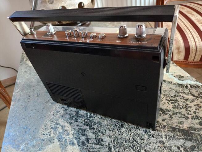 Stare Zabytkowe Radio UNIVERSUM ATR5936 Vintage