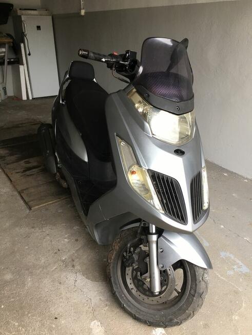 Skuter, motor Kymco Dink 200 i