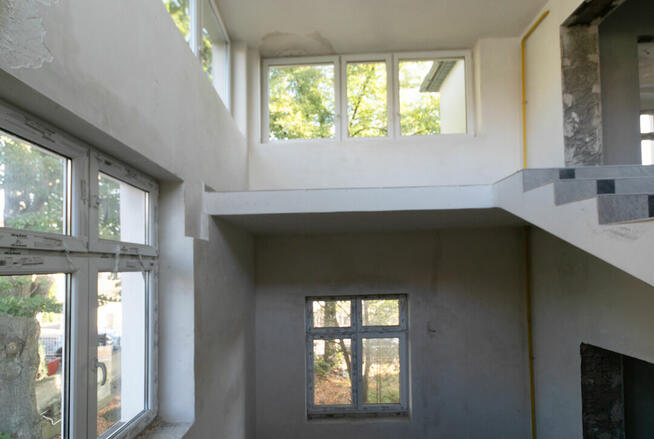 ok 500 m kw na lokale mieszk. siedzibę firmy lub inne