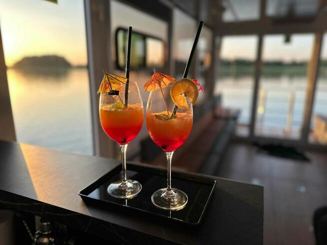 Rejsy po jeziorze Drwęckim kanale Ostródzko-Elbląskim Czarte