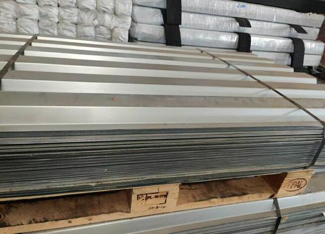 Tania blacha T35 Ocynk - 0,70 mm grubości - od ręki