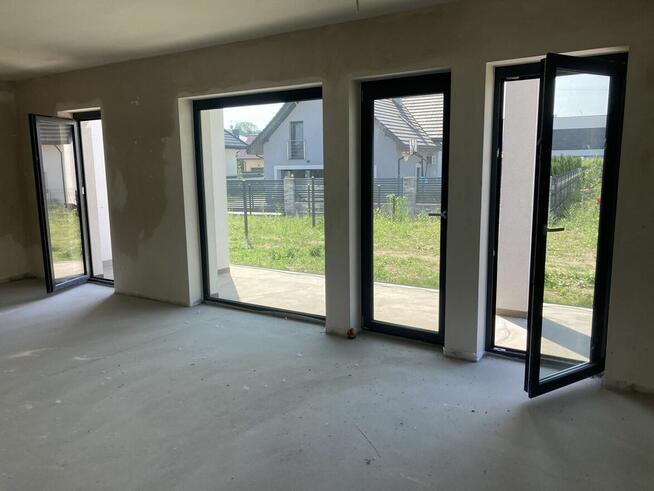 DOM 280 M2 Z GARAŻEM 4 SAMOCHODY KRAKÓW NOWA HUTA