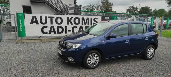 Dacia Sandero Krajowy, książka serwisowa, Essential