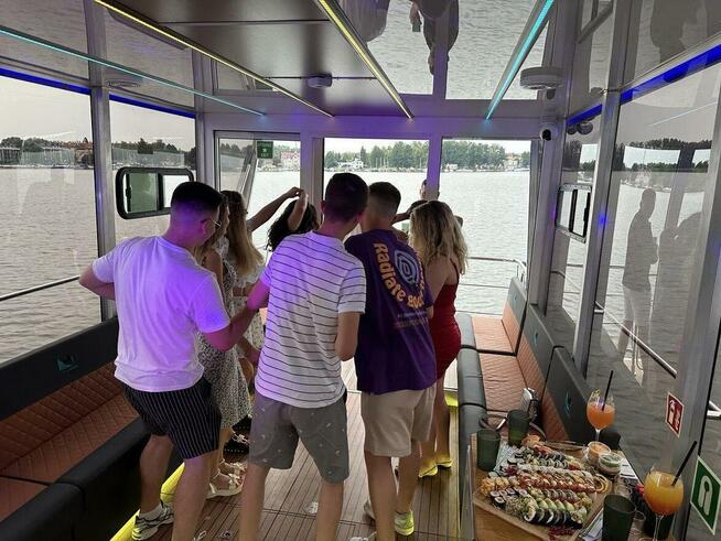 Rejsy po jeziorze Drwęckim kanale Ostródzko-Elbląskim Czarte