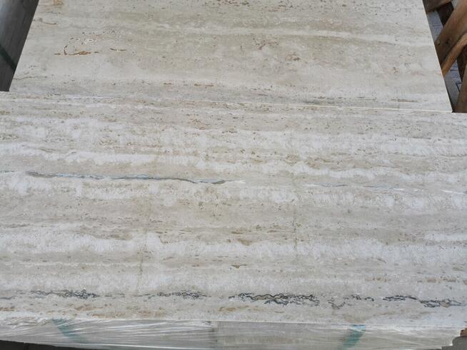 Płytki marmurowe TRAWERTYN pasy 1,5 cm poler