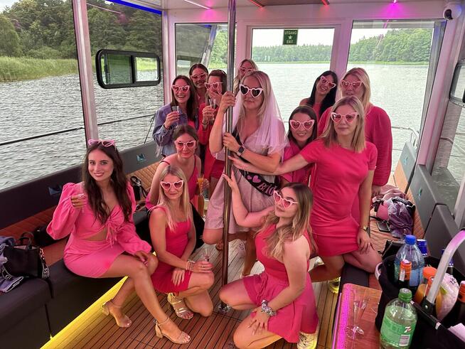 Rejsy po jeziorze Drwęckim kanale Ostródzko-Elbląskim Czarte