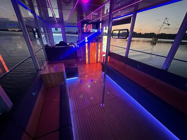 Rejsy po jeziorze Drwęckim kanale Ostródzko-Elbląskim Czarte