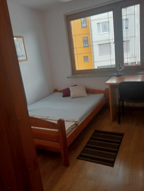 Pokój ul.Kilińskiego- budynek z windą.