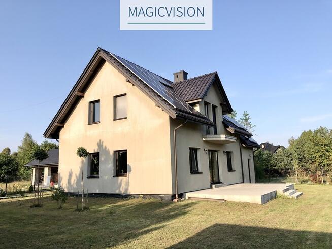 Nowoczesna willa w Woli Batorskiej na 22ar