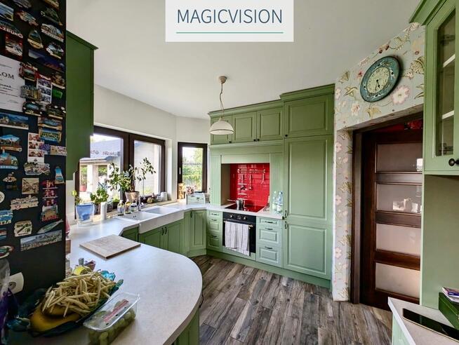 Nowoczesna willa w Woli Batorskiej na 22ar